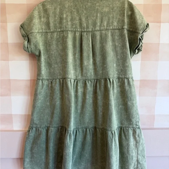 Vanilla Bay Washed Sage Button-Front Tiered Dress - Picture 3 of 7